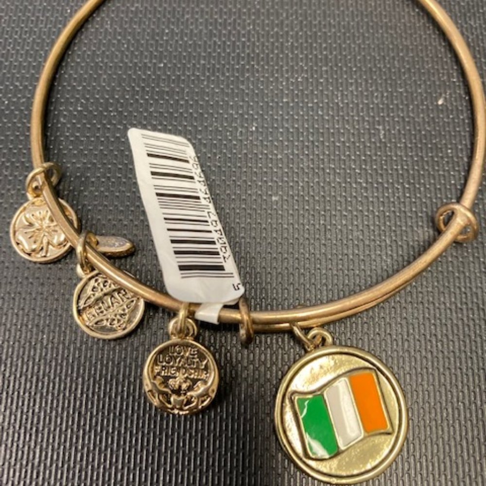 Solvar Irish  Gold Plated Flag Bracelet